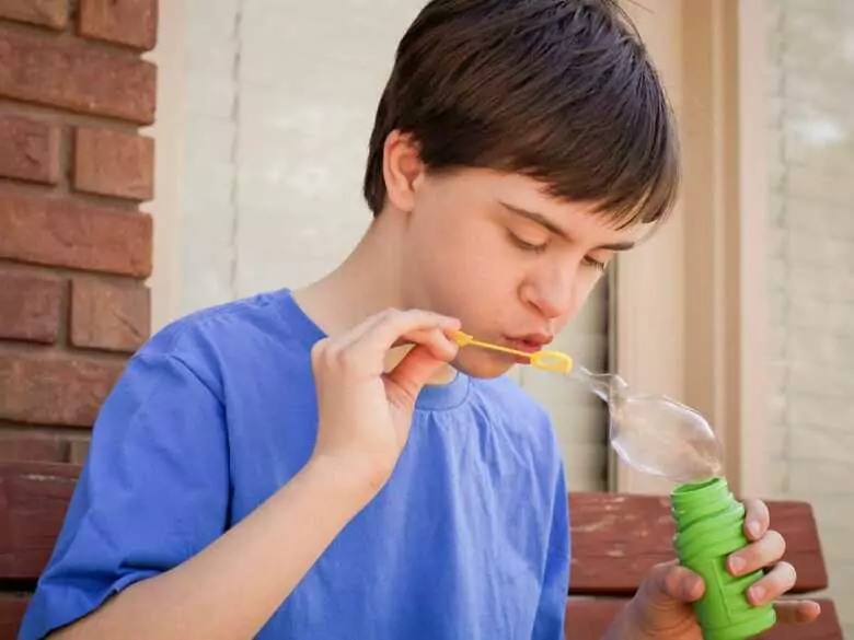 Nowe badania odkrywają powtarzalne profile u osób w spektrum autyzmu