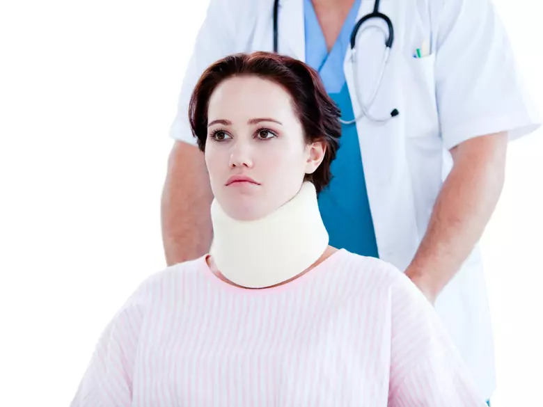 Przyczynienie się poszkodowanego do powstania szkody a jego obowiązki po wypadku